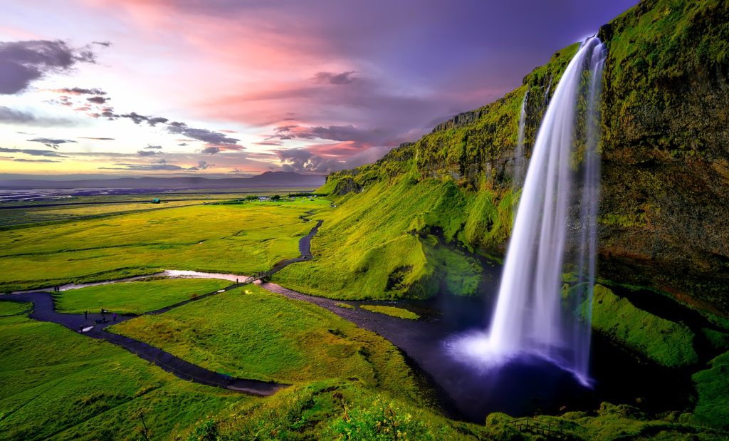 cachoeira na Islandia