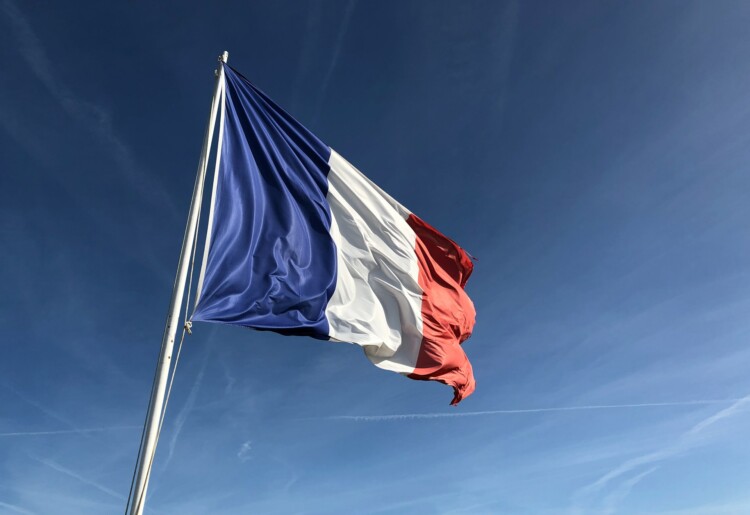 Seguro viagem para França – Como contratar um?