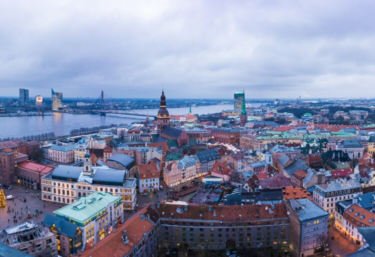 Seguro viagem para Letônia – Confira as melhores opções