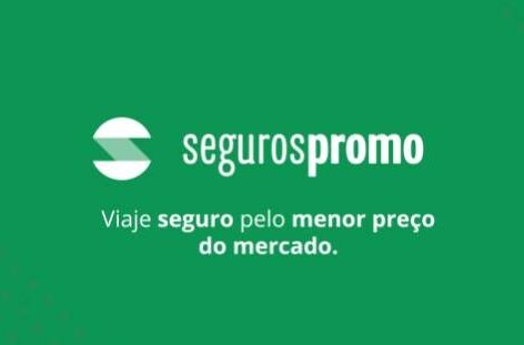 Banner da Seguros Promo com o disclaimer "Viaje seguro pelo menor preço do mercado.", em letras brancas sobre um fundo verde.