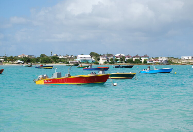 Chip internacional para Anguilla – Curta a praia conectado
