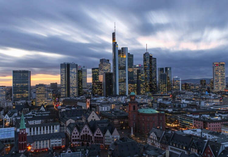 Seguro viagem para Frankfurt: Proteja-se durante sua estadia