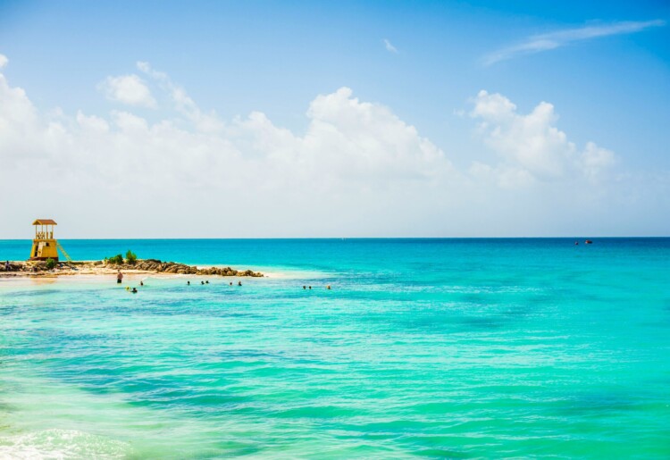 Aluguel de carros em Barbados: Descubra a ilha no seu ritmo