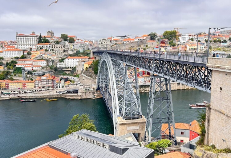 eSIM Porto: Como comprar e ativar? Veja dicas esclarecedoras